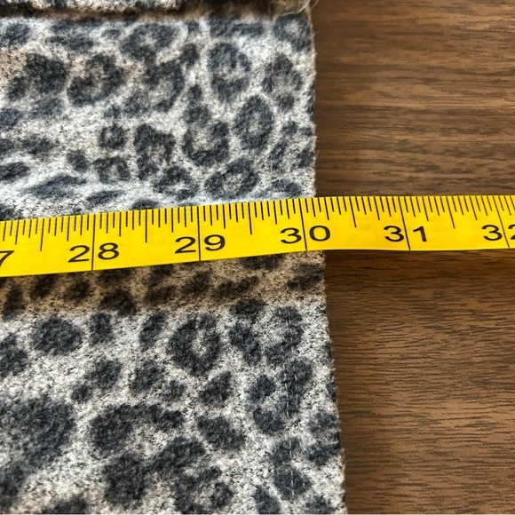 ❤️ White House Black Market Animal Print Cardigan XS - Picture 11 of 12